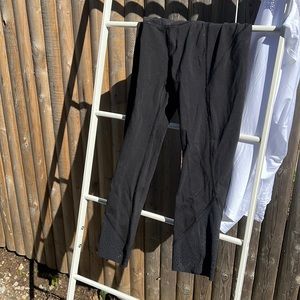 Black Size 2 Lulu Leggings- great condition